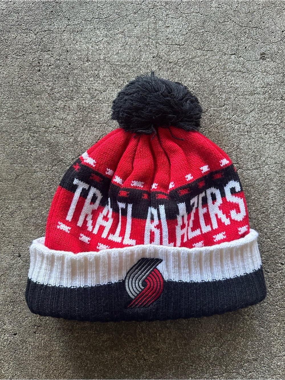 Adidas NBA Portland Trail Blazers Pom Pom Beanie
